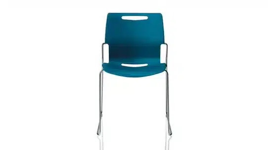 United Chair - Pilo - Pilo / PL01-E1-P03 / Guest Chair / Stackable