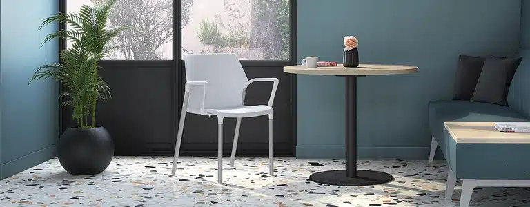 United Chair - io